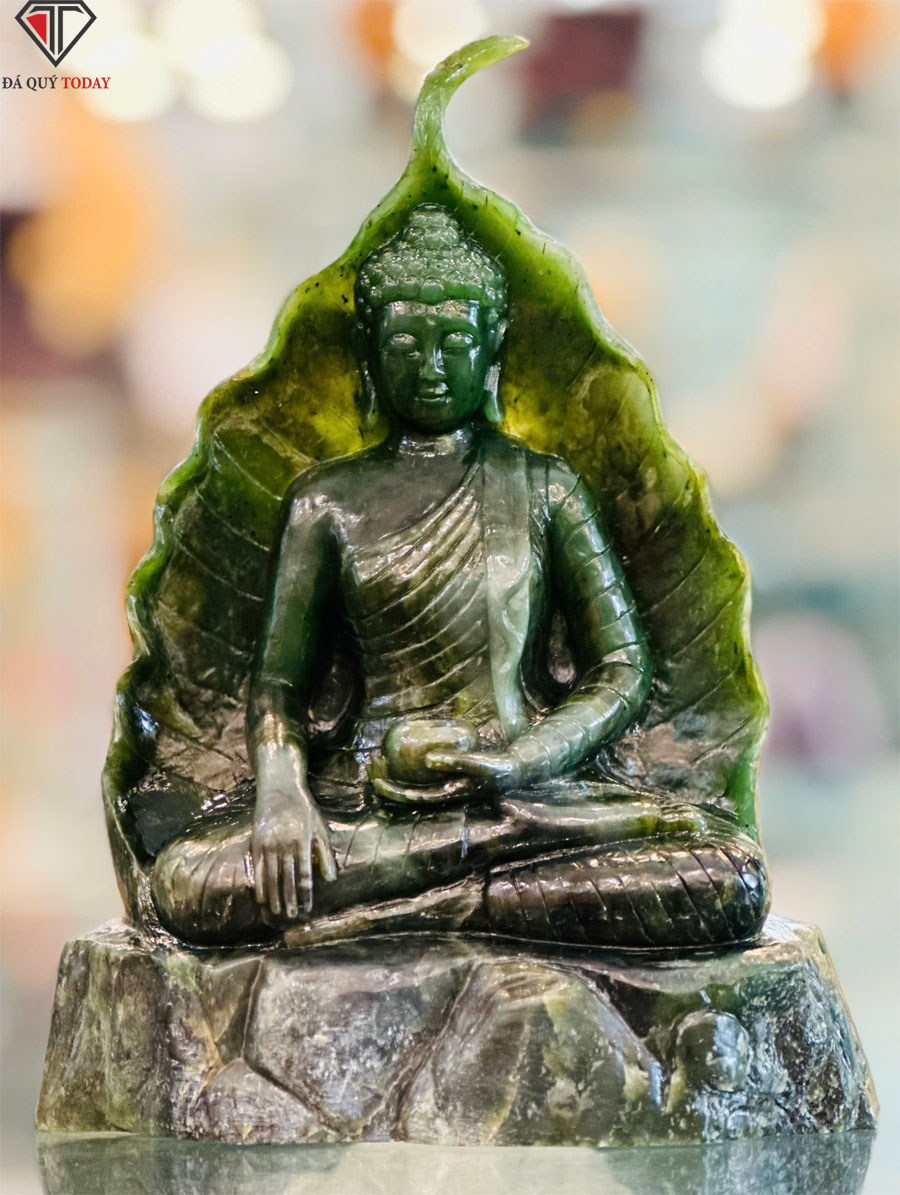 Tượng phật thích ca bằng ngọc nephrite